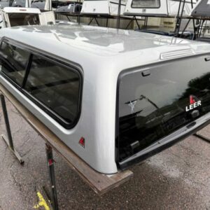 Leer 100XR Topper – Toyota Tacoma - Image 5