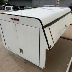 Leer DCC Topper – GMC Sierra 2500 - Image 1