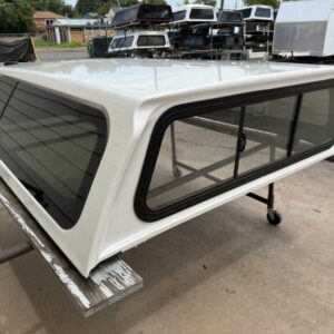 Leer 100XL Topper – GMC Sierra 1500 - Image 4