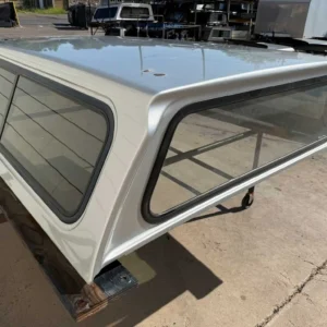 Leer 100XR Topper – Chevrolet Silverado 1500 - Image 3