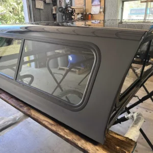 Leer 100S Topper – Toyota Tundra - Image 3