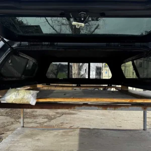 Leer 100XR Topper – Toyota Tacoma - Image 2